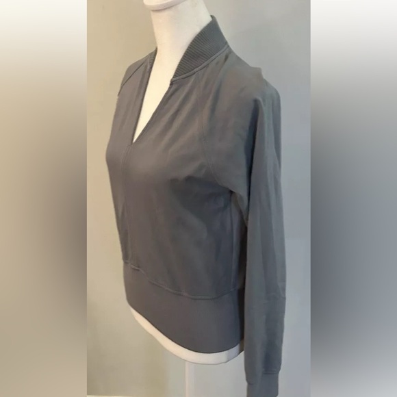 Athleta Eastbound Pullover - Picture 2 of 2